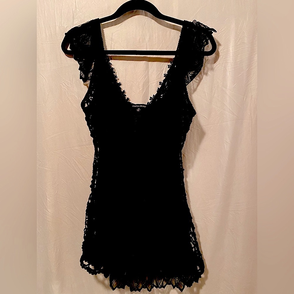 Boston Proper Black sleeveless top. Like new condition.  Size Medium